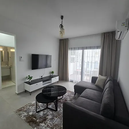 Apartment Caesar 1-bedroom With Pool View *