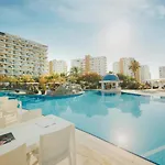 Caesar 1-bedroom With Pool View Apartment