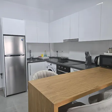 Caesar 1-bedroom With Pool View Daire *