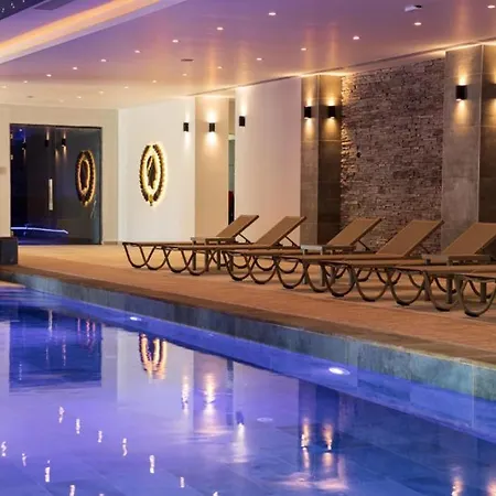 Caesar 1-bedroom With Pool View *