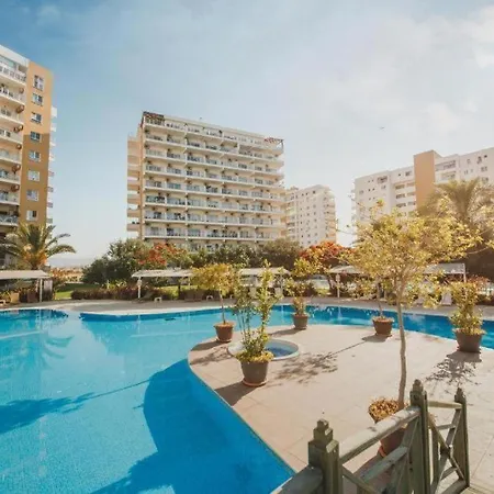 Caesar 1-bedroom With Pool View Daire