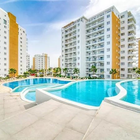 Caesar 1-bedroom With Pool View