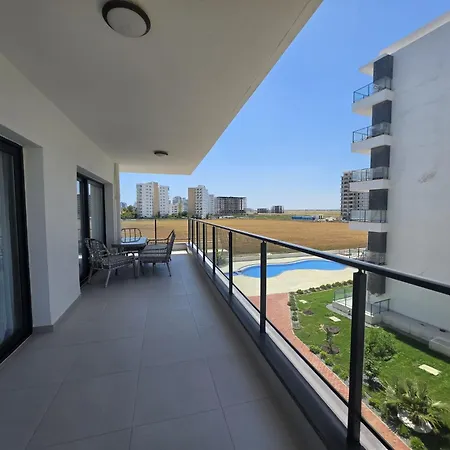 Caesar 1-bedroom With Pool View