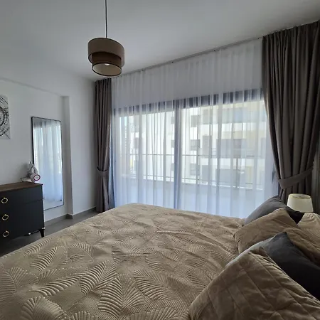 Caesar 1-bedroom With Pool View Apartamento *